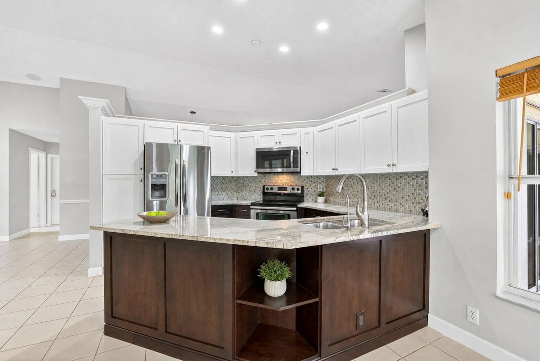 KITCHEN 89-web-or-mls-3