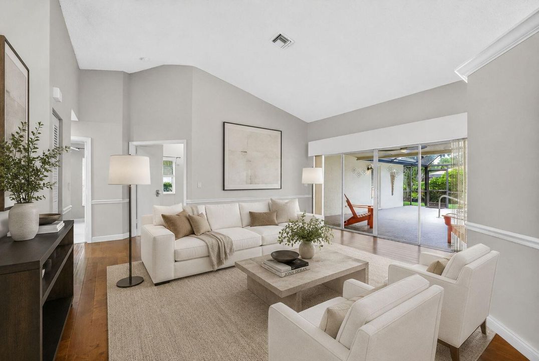 VS LIVING ROOM 82-web-or-mls-livingroom2