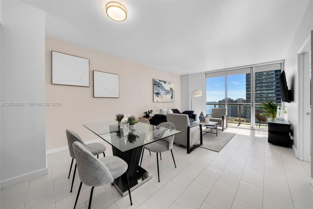 For Sale: $785,000 (2 beds, 1 baths, 953 Square Feet)