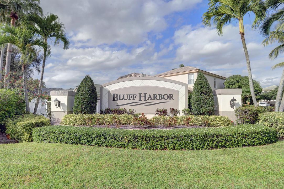 Bluff Harbor