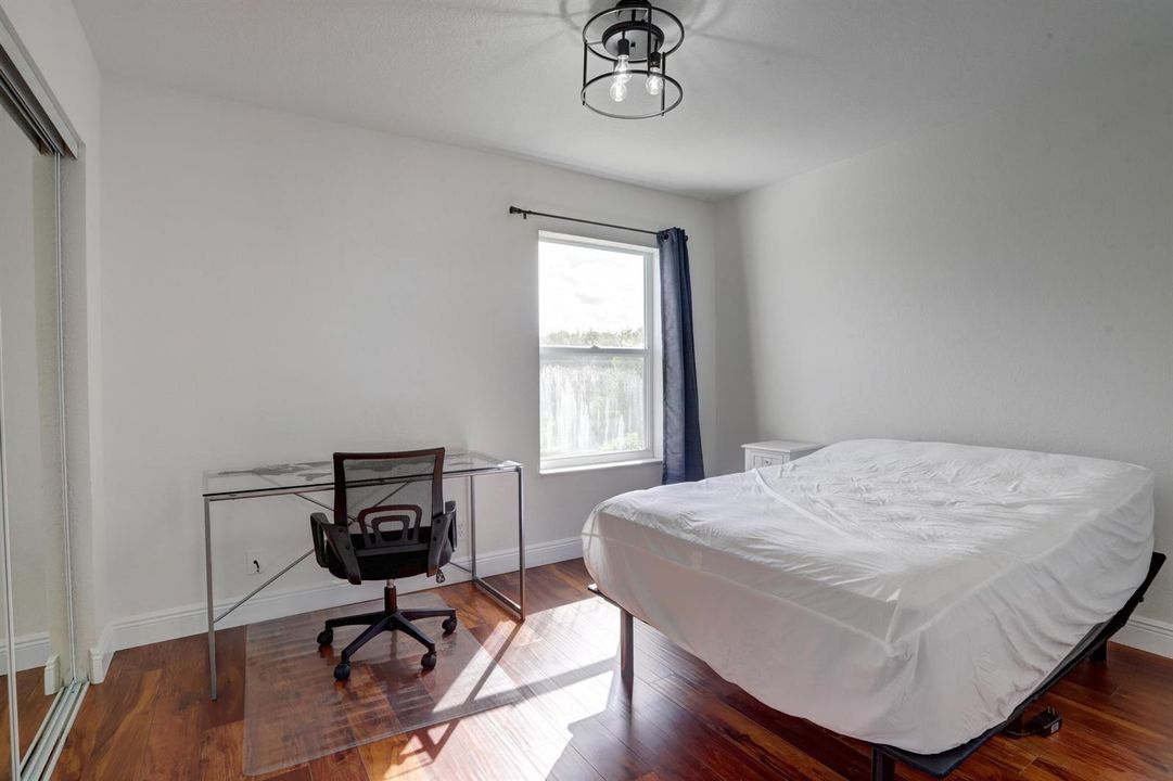 Second bedroom