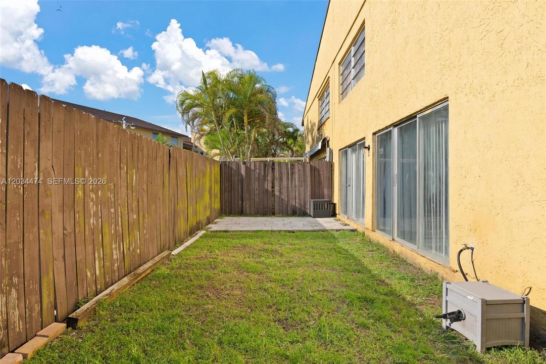 For Rent: $2,700 (3 beds, 2 baths, 1630 Square Feet)