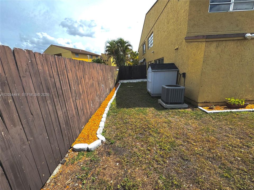 For Rent: $2,700 (3 beds, 2 baths, 1630 Square Feet)