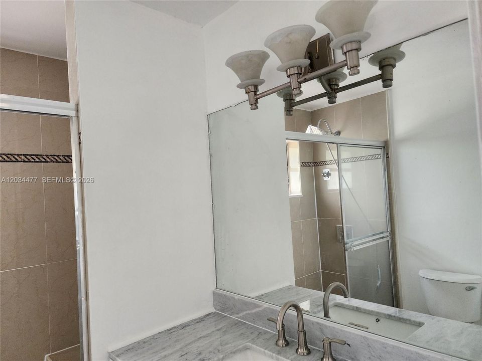 For Rent: $2,600 (2 beds, 2 baths, 1160 Square Feet)