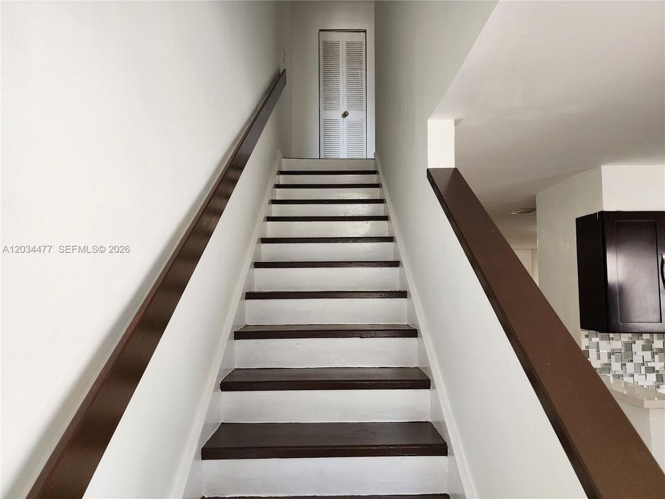 For Rent: $2,600 (2 beds, 2 baths, 1160 Square Feet)