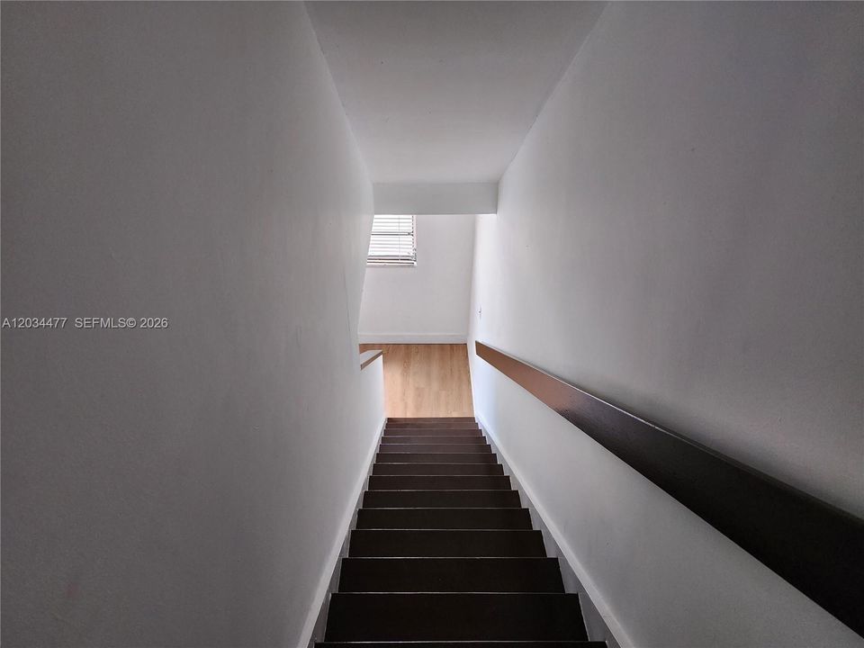 For Rent: $2,600 (2 beds, 2 baths, 1160 Square Feet)