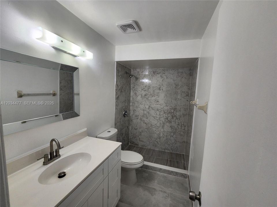 For Rent: $2,600 (2 beds, 2 baths, 1160 Square Feet)