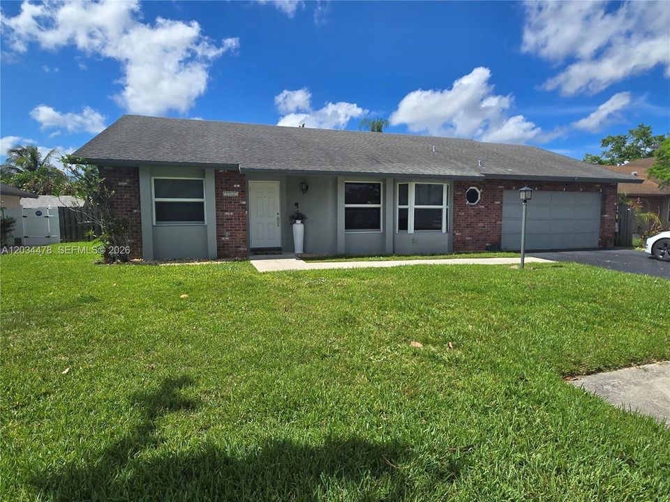 En Venta: $555,000 (3 camas, 2 baños, 1427 Pies cuadrados)