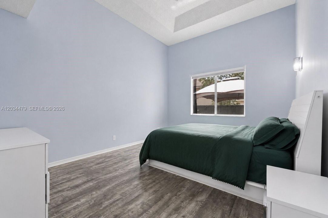 For Sale: $499,750 (4 beds, 2 baths, 2326 Square Feet)