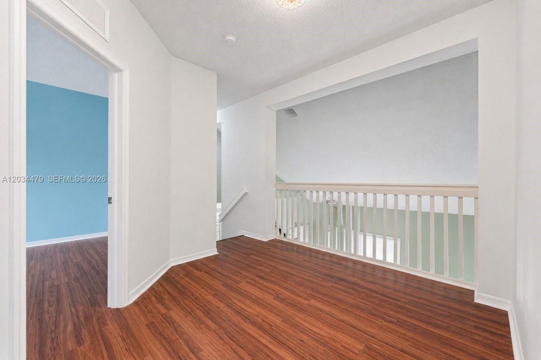 For Sale: $499,750 (4 beds, 2 baths, 2326 Square Feet)