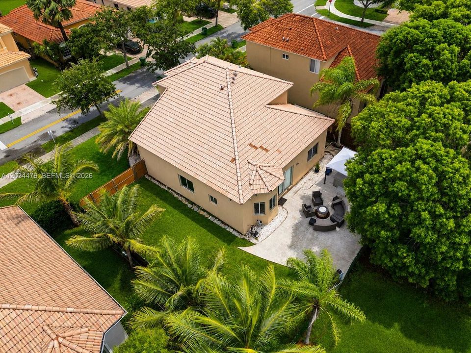 For Sale: $499,750 (4 beds, 2 baths, 2326 Square Feet)