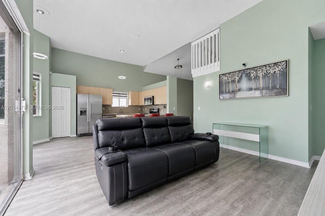 For Sale: $499,750 (4 beds, 2 baths, 2326 Square Feet)