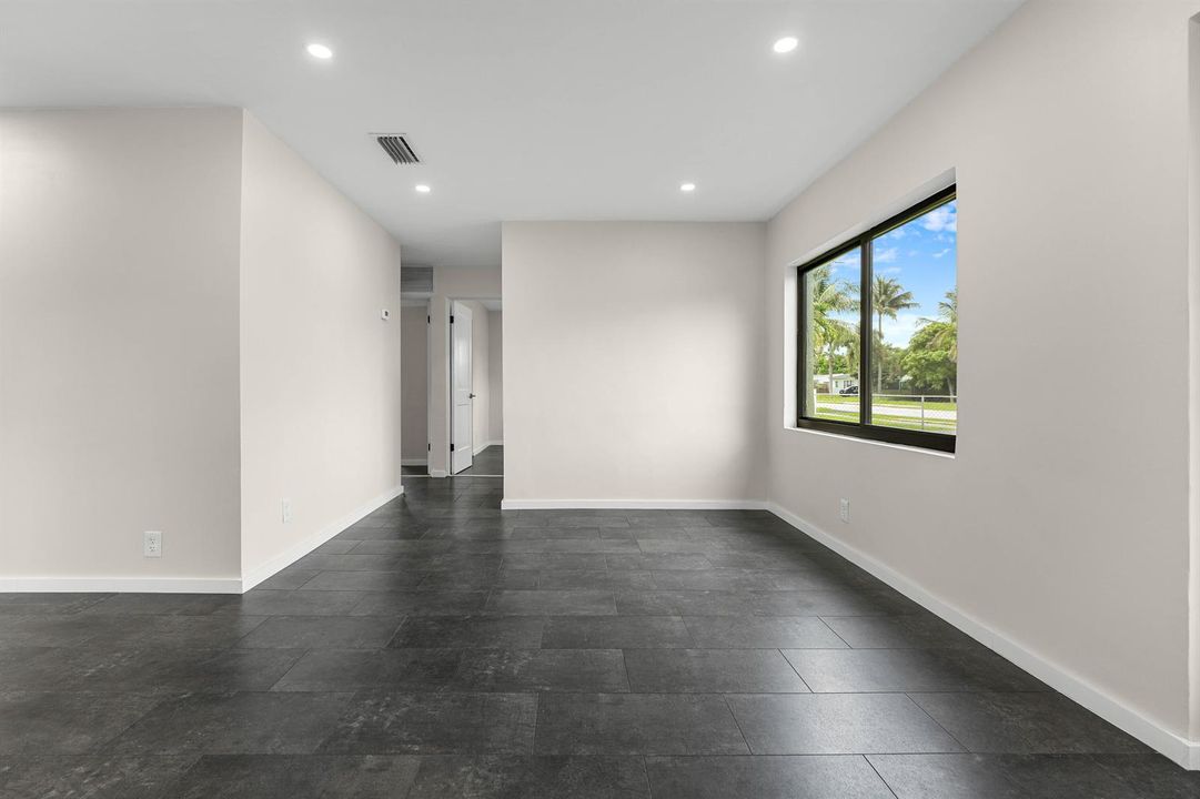 05-321 NE 59th St, Fort Lauderdale-24