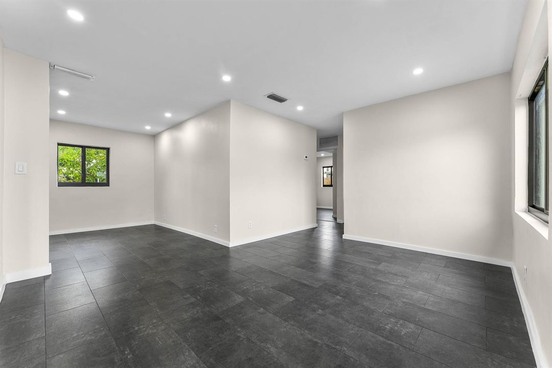 04-321 NE 59th St, Fort Lauderdale-25