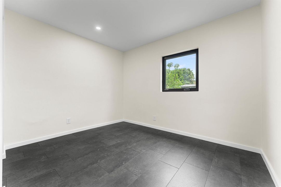 18-321 NE 59th St, Fort Lauderdale-39
