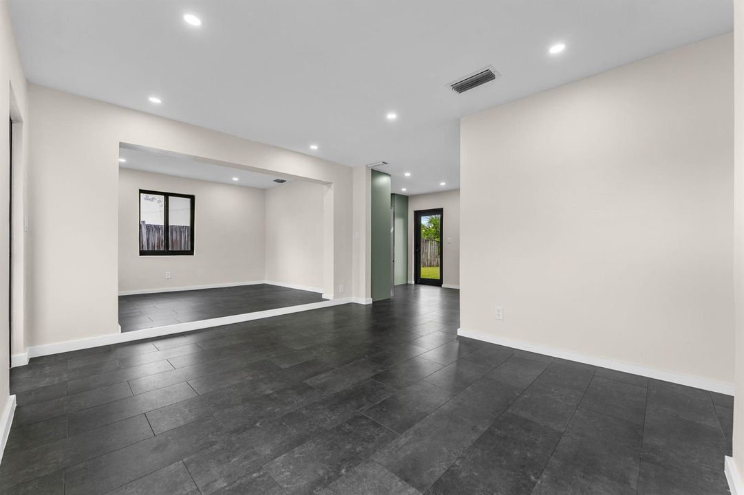 06-321 NE 59th St, Fort Lauderdale-26