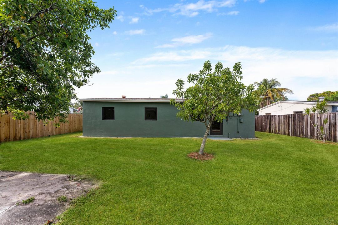 25-321 NE 59th St, Fort Lauderdale-5
