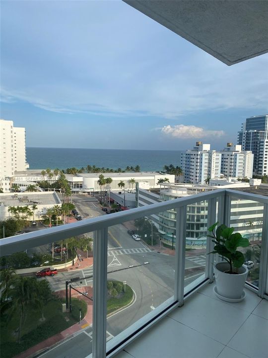 For Rent: $3,250 (1 beds, 1 baths, 530 Square Feet)