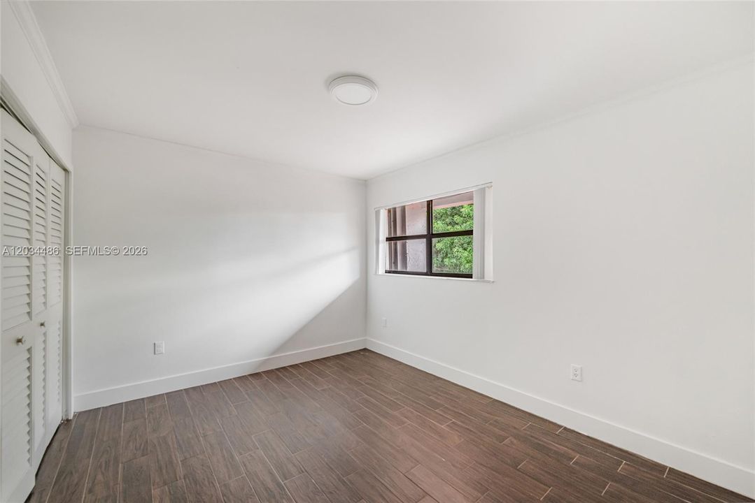 В аренду: $4,600 (3 спален, 2 ванн, 1742 Квадратных фут)
