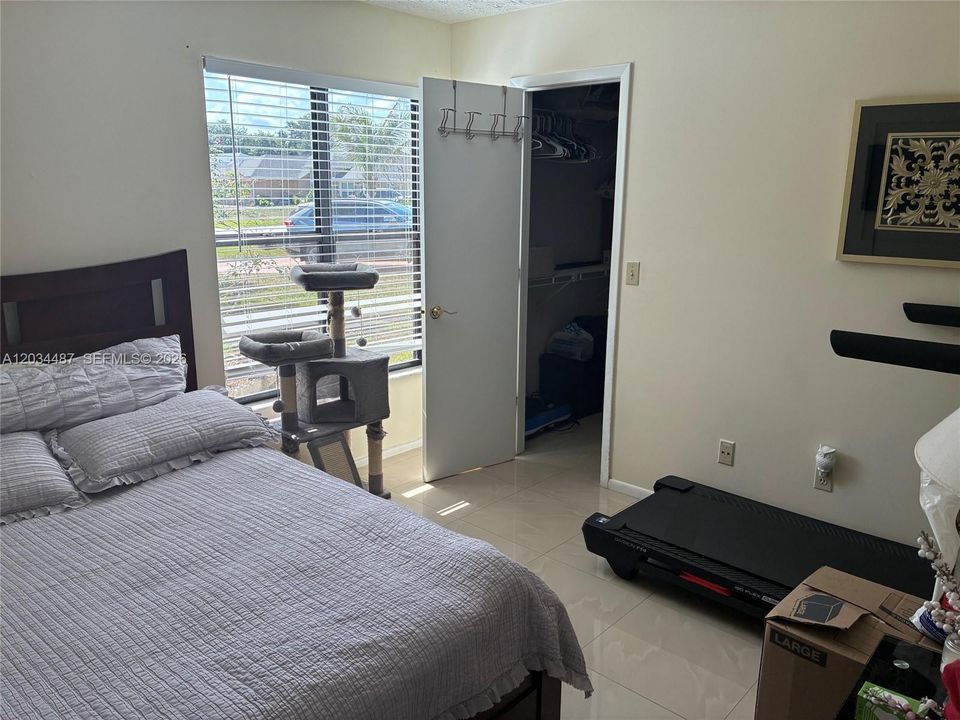 For Sale: $419,000 (3 beds, 2 baths, 1582 Square Feet)