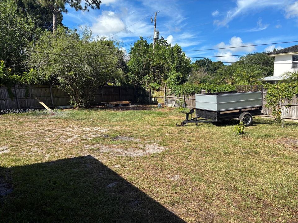 For Sale: $419,000 (3 beds, 2 baths, 1582 Square Feet)