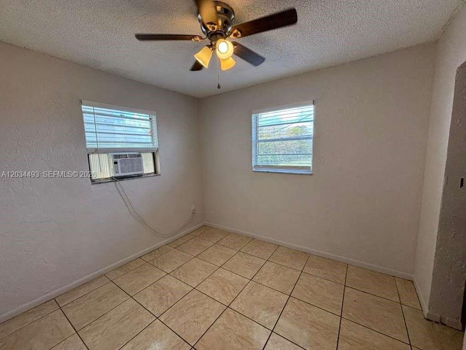 For Rent: $1,770 (2 beds, 1 baths, 650 Square Feet)