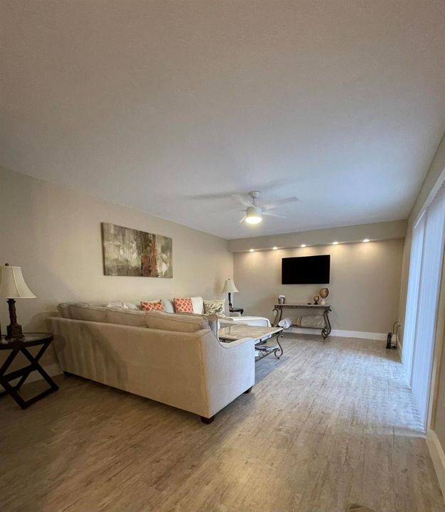 New sectional, flooring & lighting fl