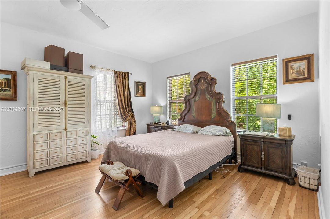 For Sale: $1,898,000 (3 beds, 2 baths, 1931 Square Feet)