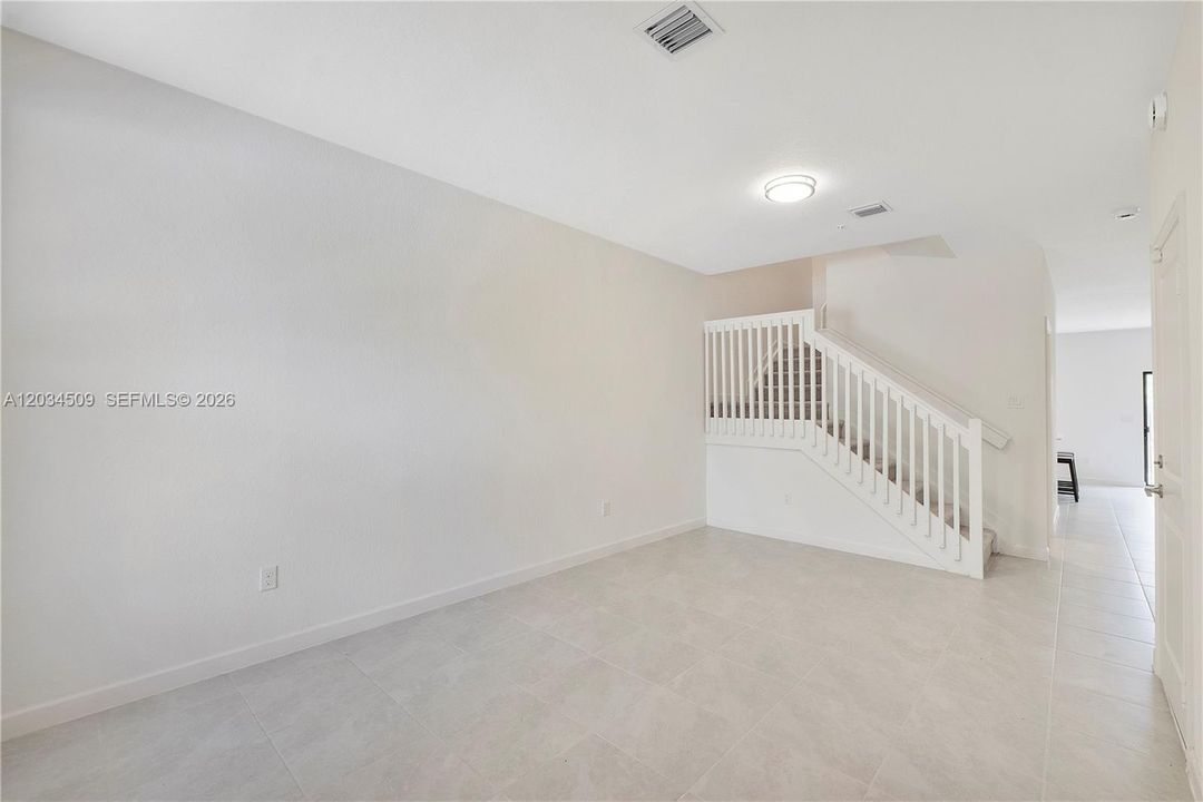 For Sale: $610,000 (3 beds, 2 baths, 1888 Square Feet)