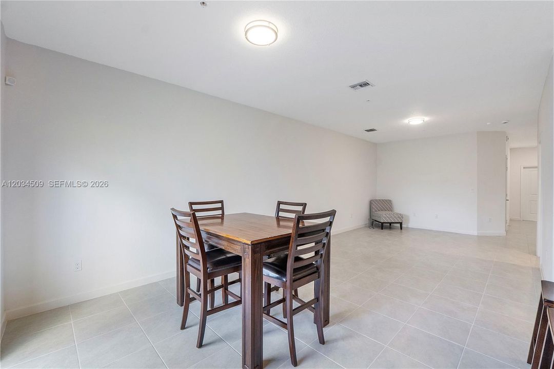 For Sale: $610,000 (3 beds, 2 baths, 1888 Square Feet)