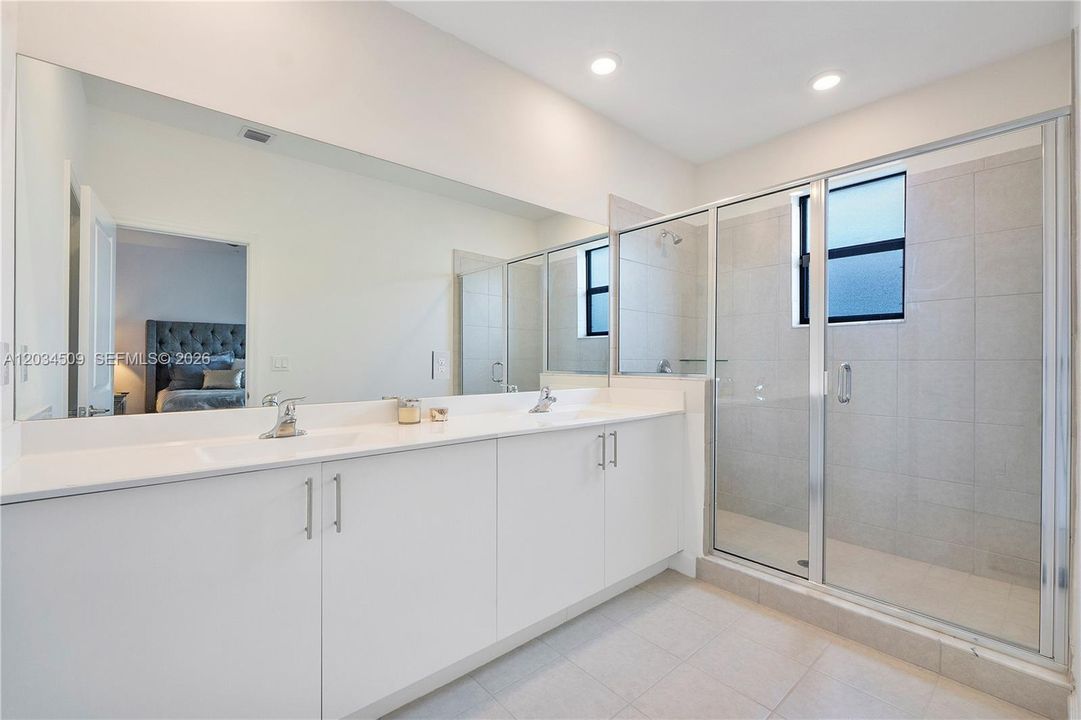 For Sale: $610,000 (3 beds, 2 baths, 1888 Square Feet)