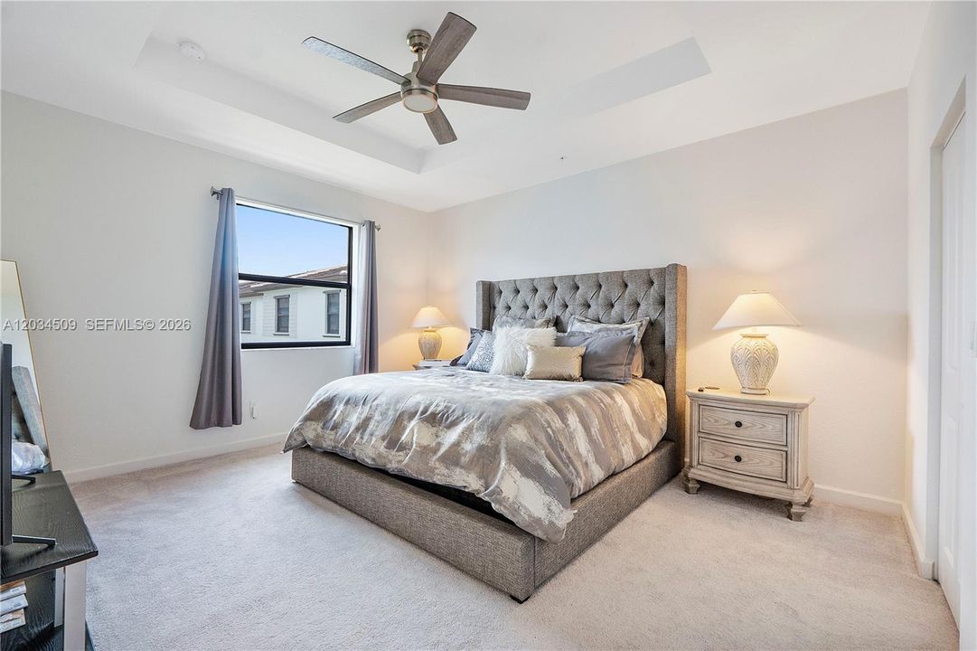 For Sale: $610,000 (3 beds, 2 baths, 1888 Square Feet)