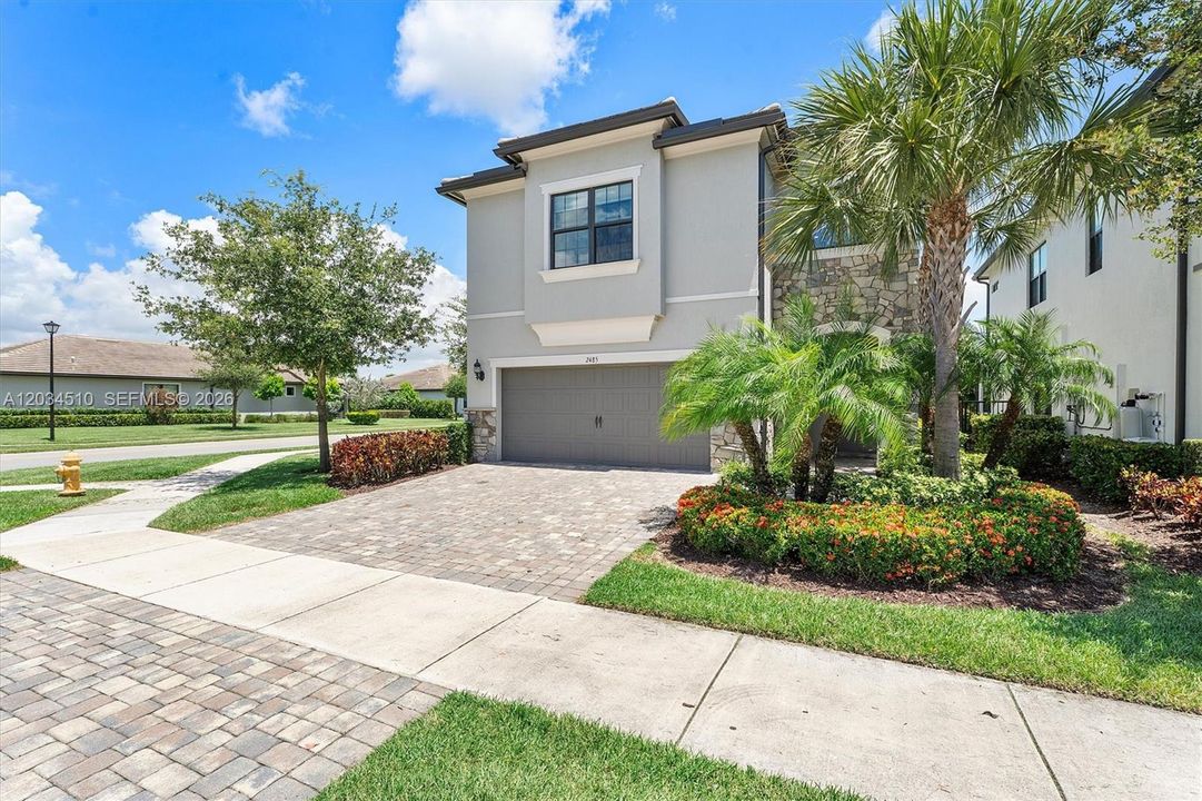 For Rent: $4,900 (3 beds, 2 baths, 2188 Square Feet)