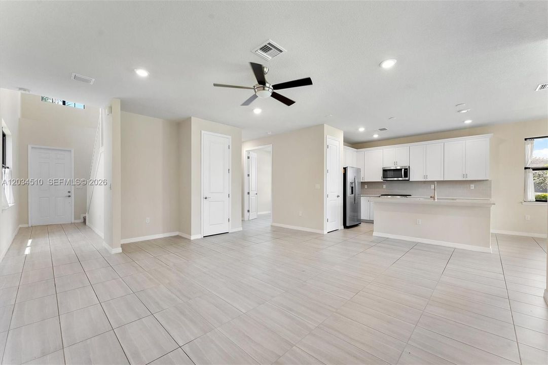For Rent: $4,900 (3 beds, 2 baths, 2188 Square Feet)
