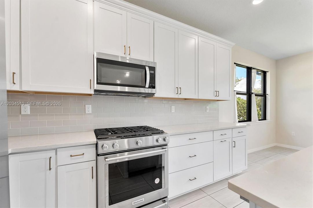 For Rent: $4,900 (3 beds, 2 baths, 2188 Square Feet)