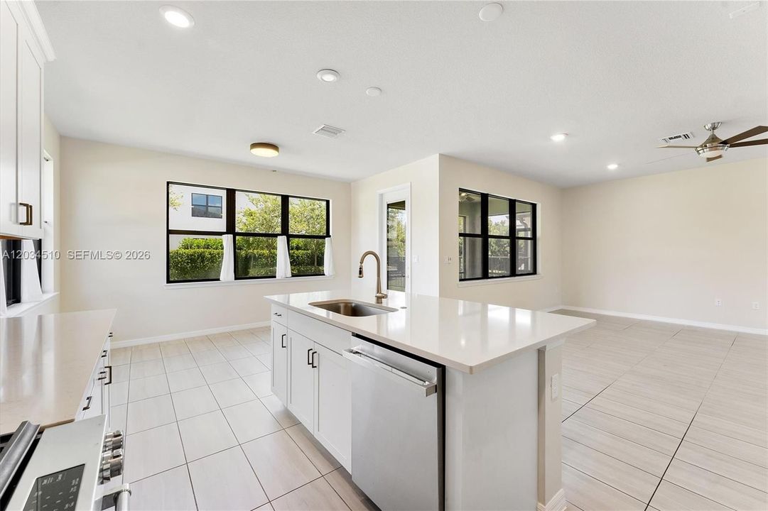 For Rent: $4,900 (3 beds, 2 baths, 2188 Square Feet)