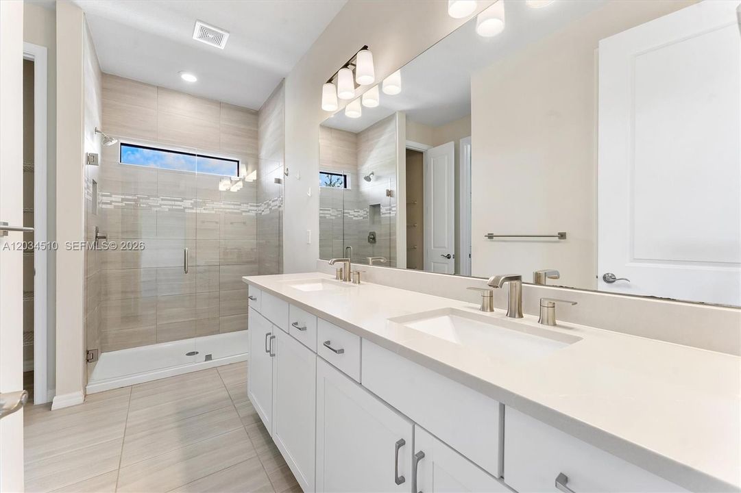 For Rent: $4,900 (3 beds, 2 baths, 2188 Square Feet)