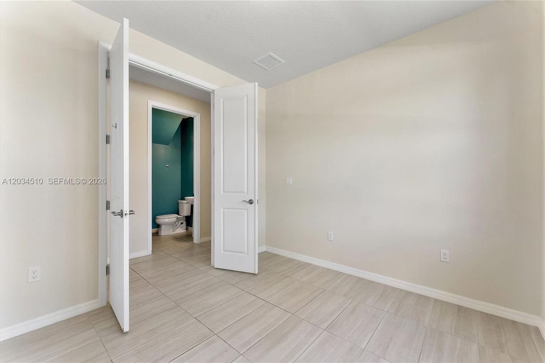 For Rent: $4,900 (3 beds, 2 baths, 2188 Square Feet)