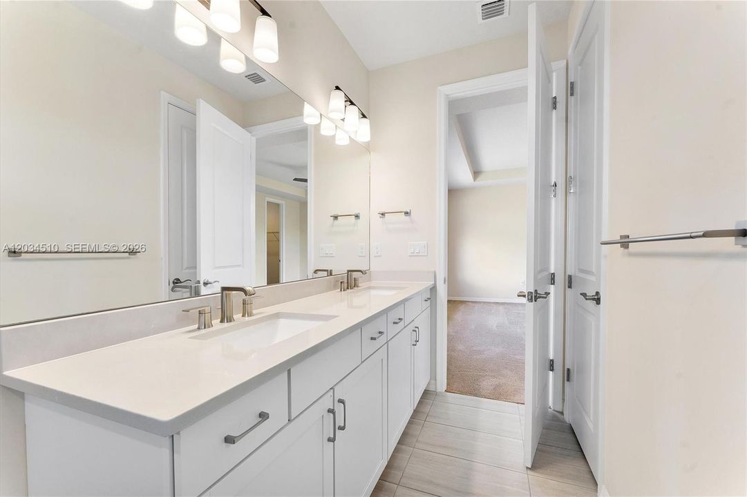 For Rent: $4,900 (3 beds, 2 baths, 2188 Square Feet)