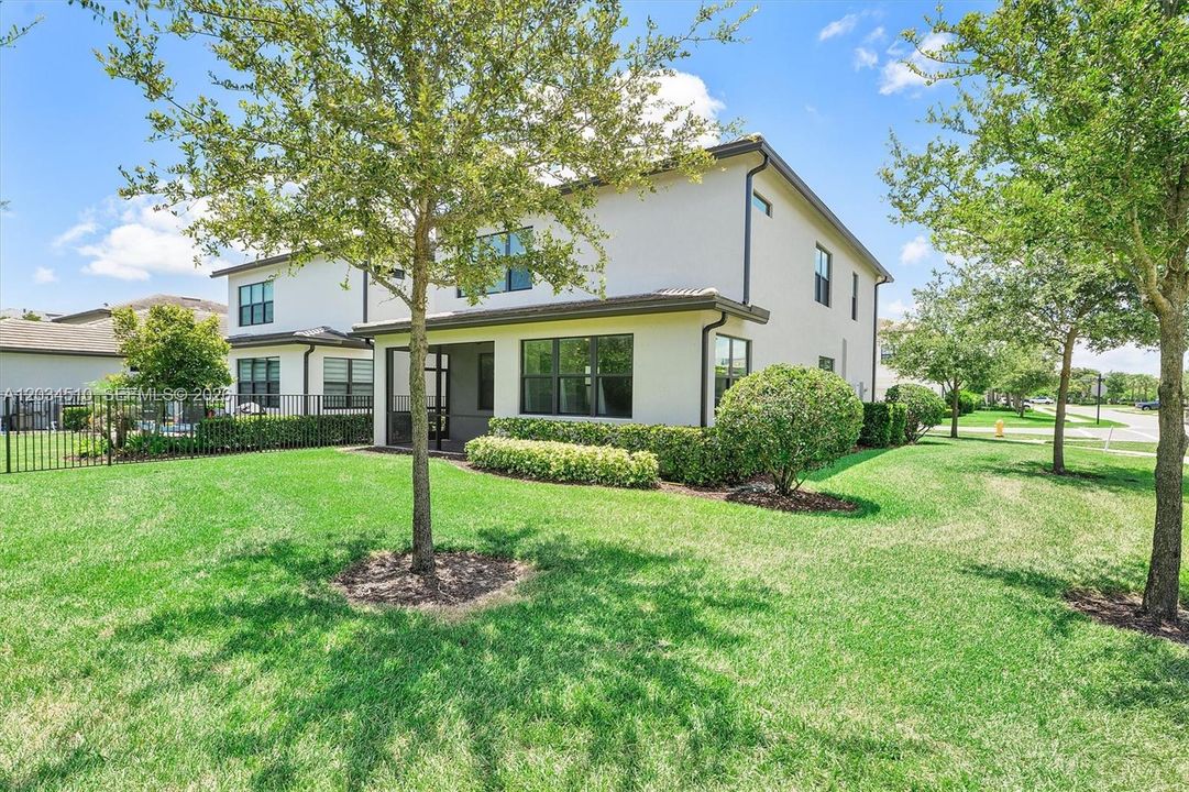 For Rent: $4,900 (3 beds, 2 baths, 2188 Square Feet)