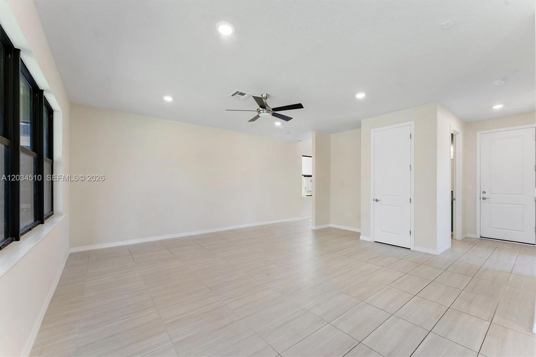For Rent: $4,900 (3 beds, 2 baths, 2188 Square Feet)