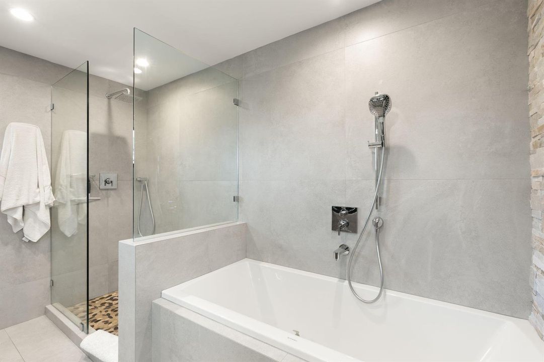 49-web-or-mls-1425 Middle River Dr Fort