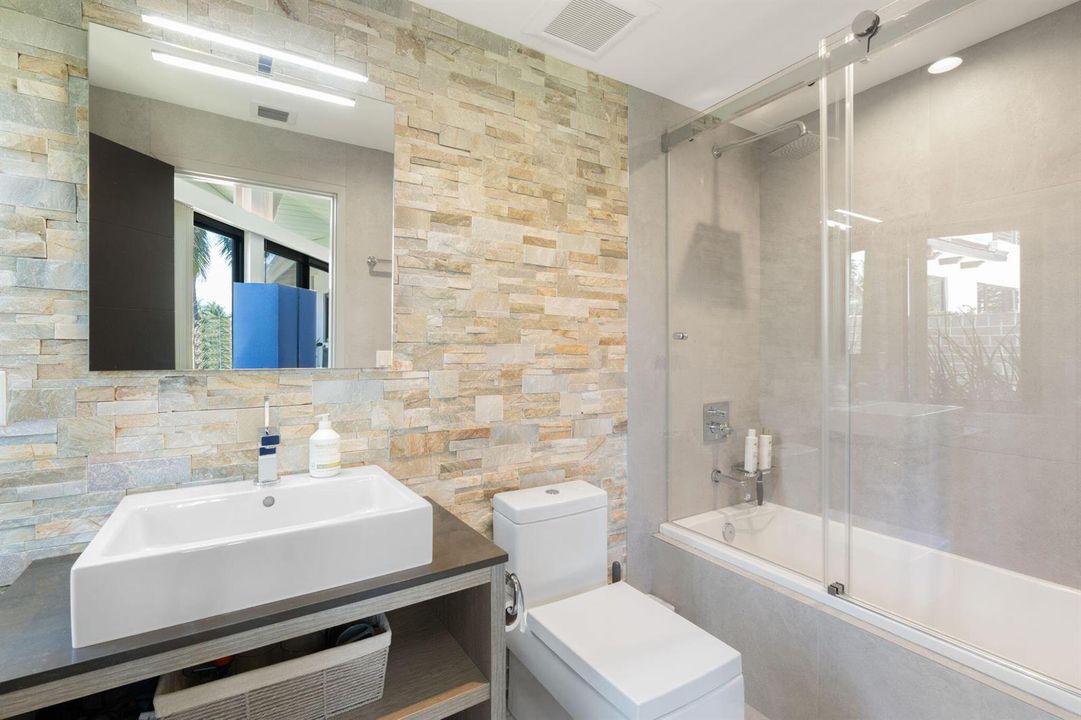 41-web-or-mls-1425 Middle River Dr Fort