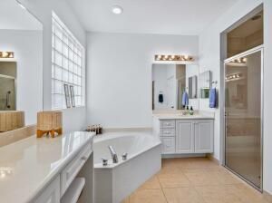 Main bathroom