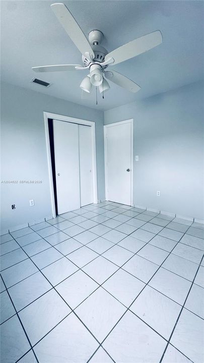 For Rent: $2,100 (2 beds, 1 baths, 825 Square Feet)
