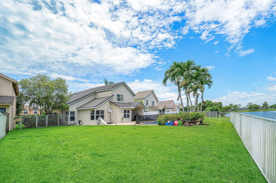 033-7366AshleyShoresCircle-LakeWorth-FL-