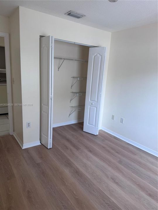 En Renta: $3,000 (4 camas, 3 baños, 1840 Pies cuadrados)