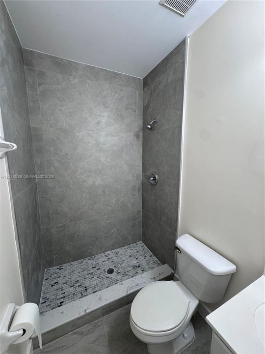 En Renta: $3,000 (4 camas, 3 baños, 1840 Pies cuadrados)