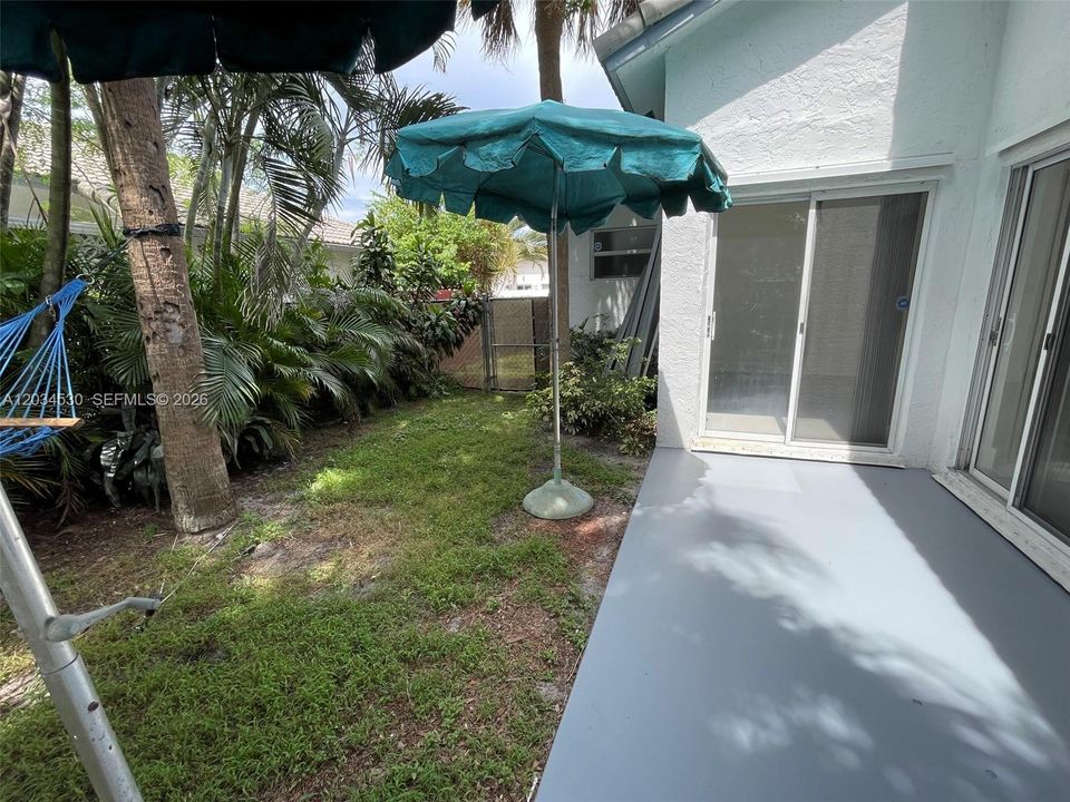 For Rent: $3,325 (3 beds, 2 baths, 1281 Square Feet)
