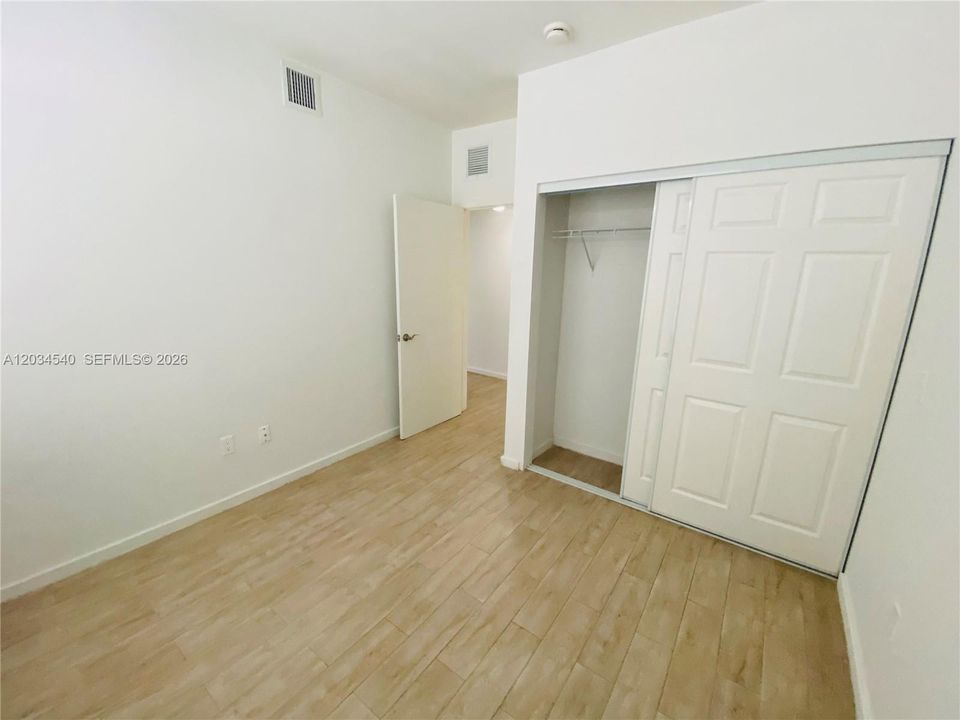 В аренду: $2,800 (2 спален, 2 ванн, 750 Квадратных фут)